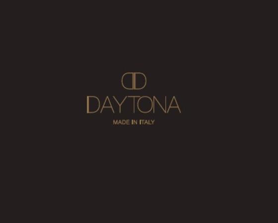 Логотип Daytona с надписью 'Made in Italy' на черном фоне.